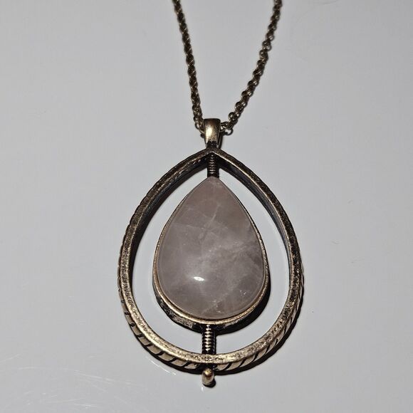Stella & Dot Jewelry - Stella & Dot Brass Tone Rose Quartz Teardrop Pendant Chain Necklace 36-39"